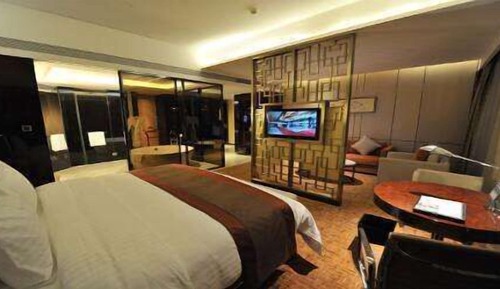 Deluxe Suite, 1 King Bed with Sofa bed (Club Deluxe)