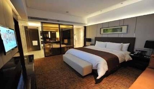 Club Room, 1 King Bed, Non Smoking