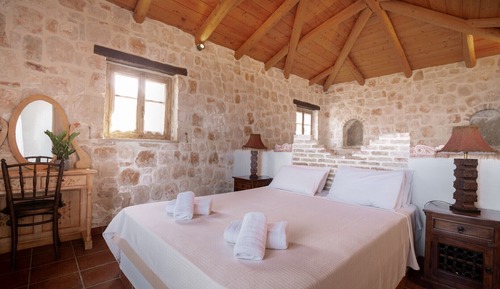 Traditional Villa, 1 Bedroom, Pool Access, Sea View