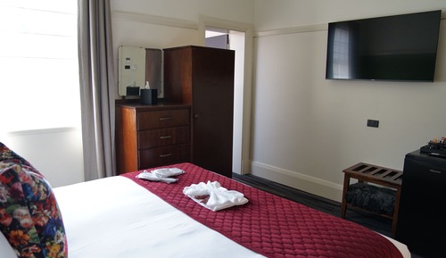 King Ensuite Room