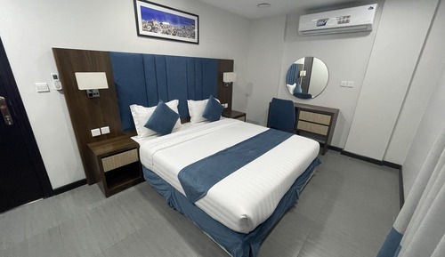 One Bedroom Apartment