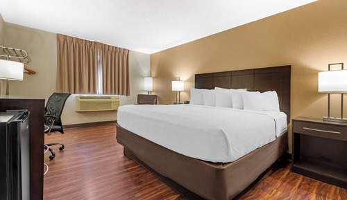 Room, 1 King Bed, Non Smoking