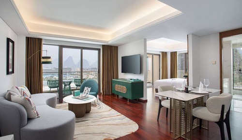 Suite, 1 King Bed, Non Smoking, Lake View