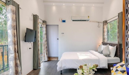 Chalet, 2 Bedrooms, Smoking, Private Pool