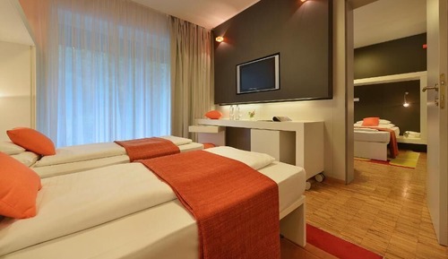 Family Room, Balcony (Superior)