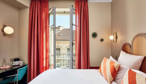 Deluxe Room, 1 Queen Bed, Non Smoking (Twin bed on request)