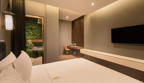 Executive Double Room (Free Self Service Laundry)