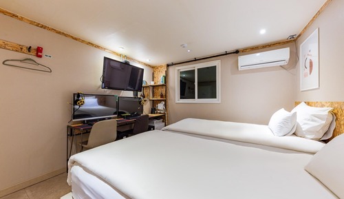 Room (Deluxe Twin - Weekday breakfast inclu)