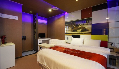 Room (1 vehicle per room B)