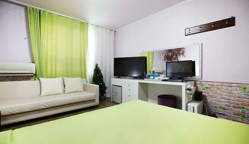Room (Standard Room A (Non-smoking room))