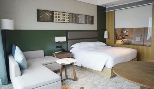 Deluxe Room, 1 King Bed