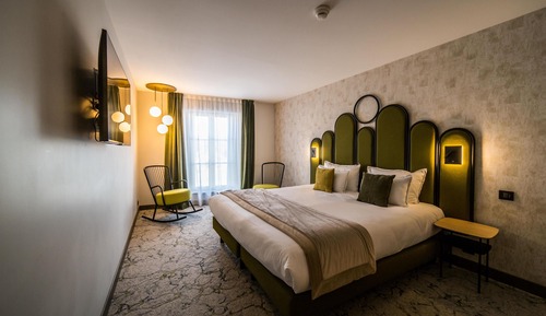 Standard Studio, 1 King Bed, Non Smoking, Kitchenette