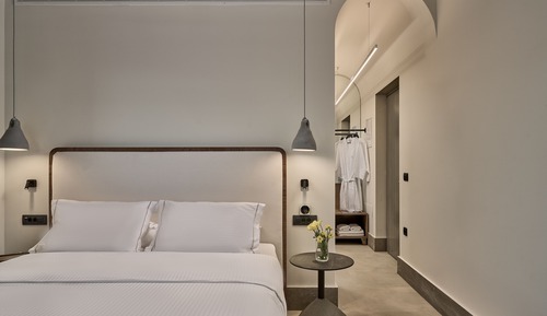 Panoramic Suite Chill Out Pool