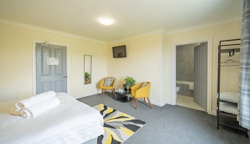 Superior Twin Room, Ensuite (2nd floor)