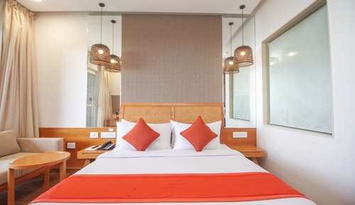 Executive Room with Balcony And Valley View