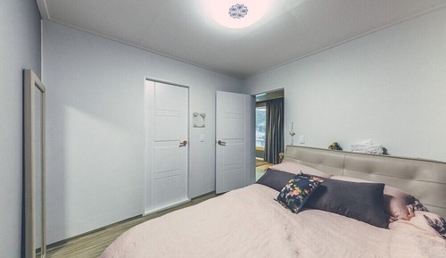Room (Grey (Private))