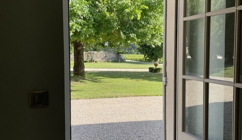 Luxury Cottage, Private Bathroom, Vineyard View (Tapestry Gite)