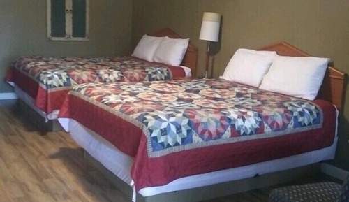 Deluxe Cabin, 2 Double Beds