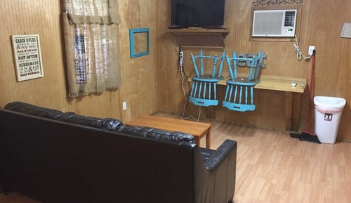 Deluxe Cabin, 2 Queen Beds, Pool View