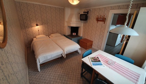 Two Beds Cabin - 2 Twin Beds