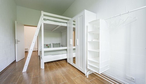 Basic Twin Room (Yellow Inn 8)