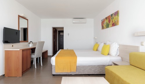 Double Superior Sea View 3 Adults