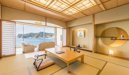 [Non-Smoking] Deluxe Japanese Western Style Room