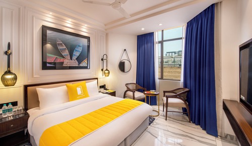 Deluxe King Room