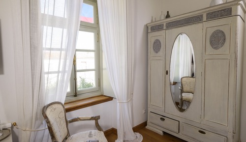 City Double Room, Hill View