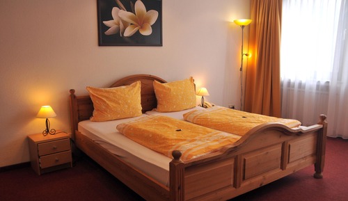 Family Room, 2 Bedrooms