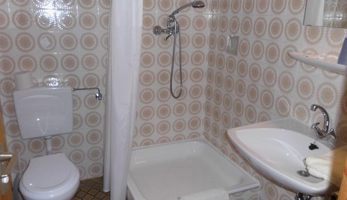Basic Double Room