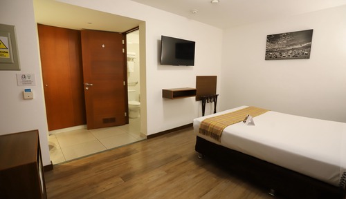 Superior Room, 1 Queen Bed, Accessible