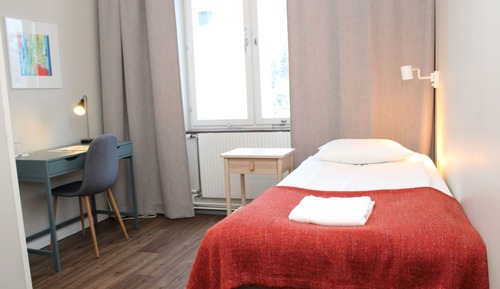 Basic Single Room, Shared Bathroom