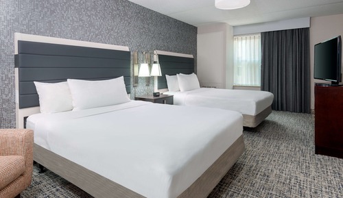 Suite, 2 Bedrooms, Accessible, Non Smoking (Mobility/Hearing, Bathtub)