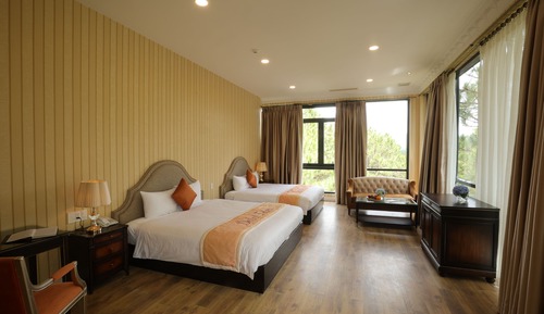 Deluxe Building Family Room for 4 People