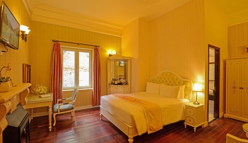 Sakura Floor 1, Shared Villa, Private Area