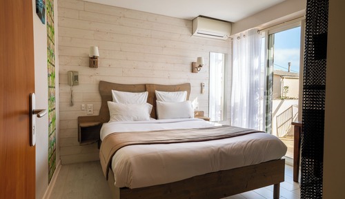 Family Room, Terrace