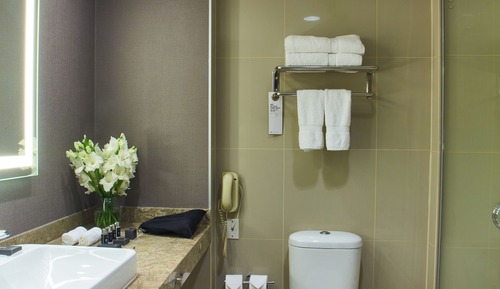 Deluxe Room, 1 King Bed
