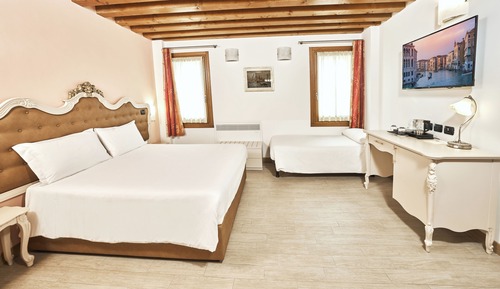 Superior Triple Room