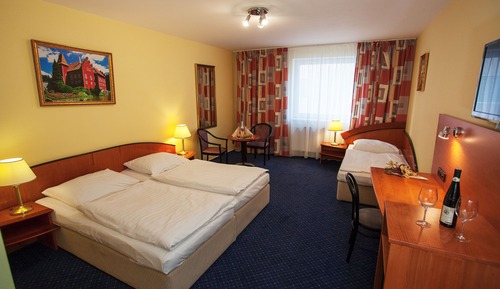 Triple Room