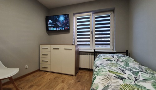 Triple Room (2)