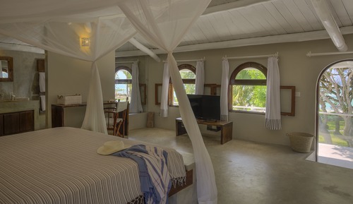 Deluxe Studio Suite