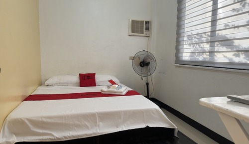 Double Room (Reddoorz)