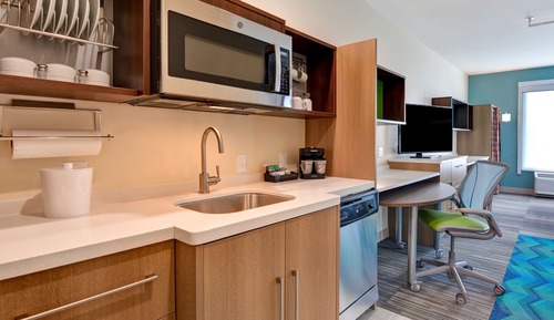Studio, 1 King Bed, Accessible (Hearing)
