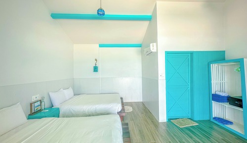 Mediterranean Room Beach Front