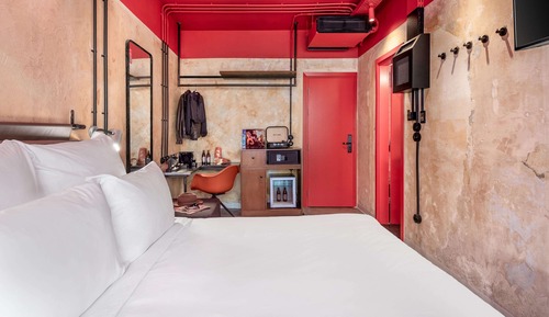 Urban Double or Twin Room with Balcony