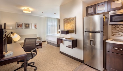 Studio Suite, 1 Queen Bed, Mobility Accessible, Kitchen (Mobility)