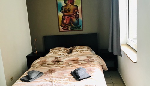 BEAUTIFUL TWO BEDROOM APARTMENT (3C)