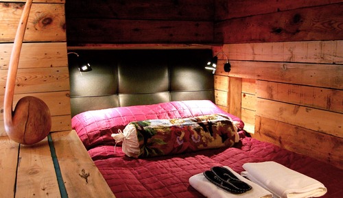 Standard Double Room, Shared Bathroom