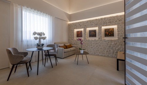 Royal Suite, 1 Queen Bed, Partial Sea View